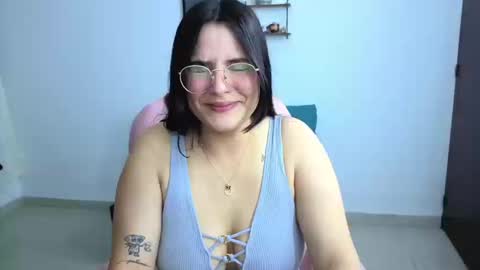 Cristal online show from October 17, 2025, 11:18 pm