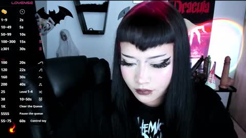 Cris online show from November 11, 2025, 9:59 pm