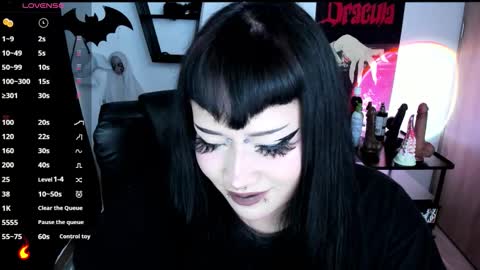 Cris online show from November 24, 2025, 9:47 pm