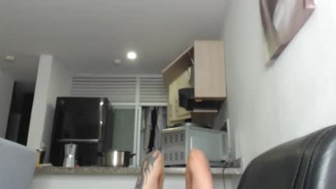 cristal beautiful online show from February 7, 2026, 11:14 am