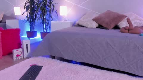 Cristal online show from January 24, 2025, 5:10 am