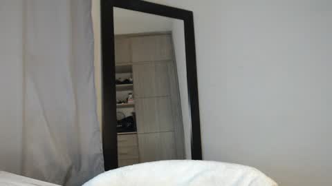 Cristal  online show from January 22, 2025, 1:53 am