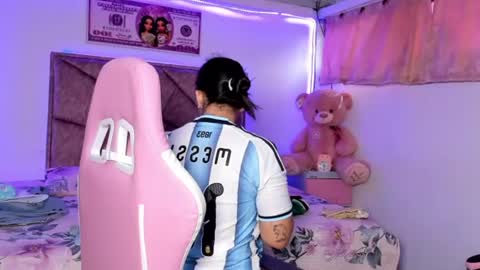 cristal_smith20 online show from July 7, 2026, 12:42 pm