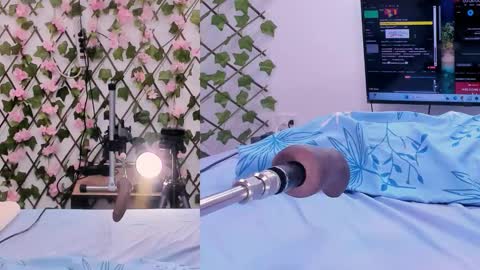 cristal_thompson_ online show from January 13, 2026, 1:05 pm