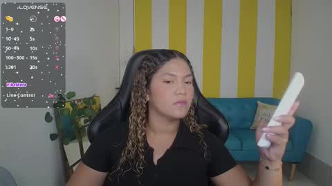 Cristal online show from October 22, 2025, 11:04 pm