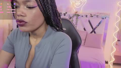 Snapshot of cristalbroke_tay chatting on July 15, 2026, 7:19 pm Crystalbroke online show from July 15, 2026, 7:19 pm