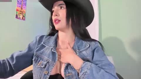 Cristal  online show from March 12, 2025, 6:00 pm