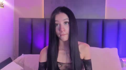 Nicole  Connection time 220pm-910pmCol online show from February 16, 2026, 7:43 pm