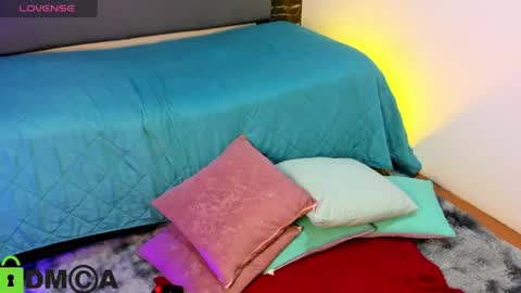 Snapshot of cristallsweett chatting on May 9, 2026, 7:41 pm cristal acosta online show from May 9, 2026, 7:41 pm