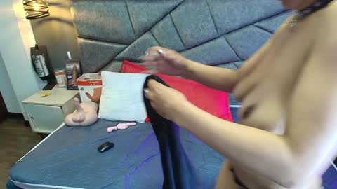 CRISTAL MILF online show from December 6, 2024, 10:41 pm