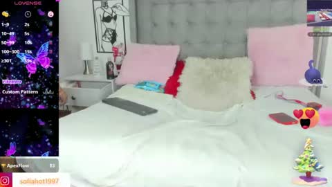 Snapshot of cristalsofiahot chatting on December 30, 2024, 5:44 pm Cristal Sofia online show from December 30, 2024, 5:44 pm