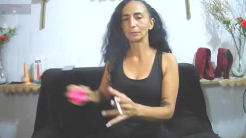 Snapshot of cristalvelvet chatting on June 4, 2026, 10:43 am online show from June 4, 2026, 10:43 am