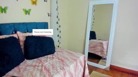 cristal walker online show from September 16, 2025, 11:44 am