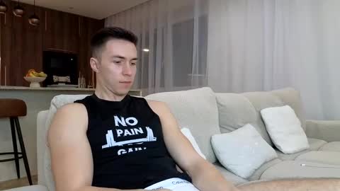 CristianoHailey online show from March 4, 2025, 10:05 pm