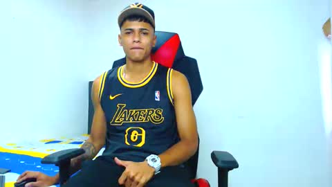 Snapshot of cristiantayron chatting on April 22, 2026, 3:13 pm cristian online show from April 22, 2026, 3:13 pm
