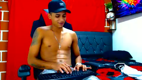 Snapshot of cristiantayron chatting on July 7, 2026, 6:47 am cristian online show from July 7, 2026, 6:47 am