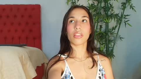 Snapshot of cristina_aznar chatting on May 20, 2026, 7:20 pm Cris online show from May 20, 2026, 7:20 pm
