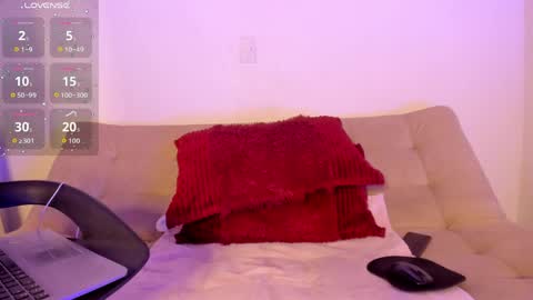 Snapshot of cristina_joy chatting on May 28, 2026, 10:34 am cristina_joy online show from May 28, 2026, 10:34 am