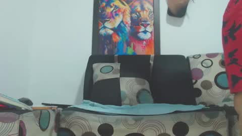 criistofer online show from January 19, 2025, 4:33 am