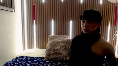 Cristopher  online show from April 19, 2026, 8:00 pm