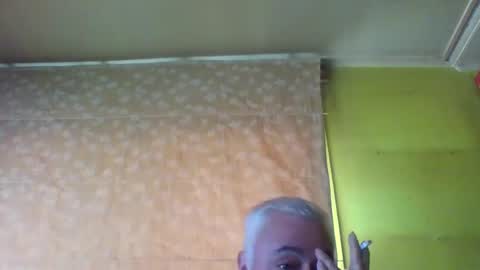 crmperez online show from December 27, 2024, 6:20 pm