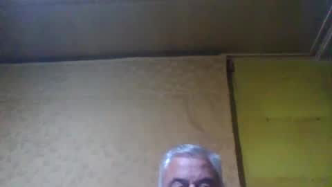 crmperez online show from March 11, 2025, 1:26 am