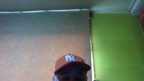 crmperez online show from October 1, 2025, 7:53 pm