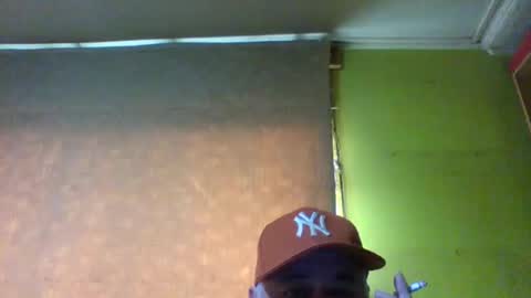 crmperez online show from October 12, 2025, 8:19 pm