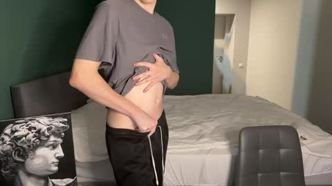 Snapshot of cronck52 chatting on November 21, 2025, 4:49 pm cronck52 online show from November 21, 2025, 4:49 pm