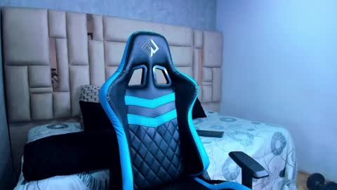 Croy online show from April 19, 2026, 1:43 pm