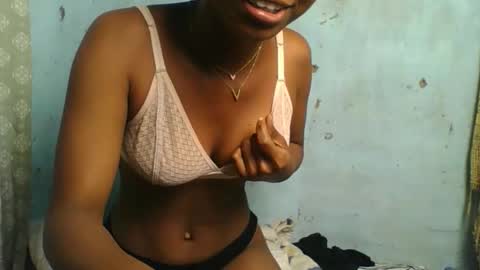 crush069 online show from September 12, 2025, 5:07 am