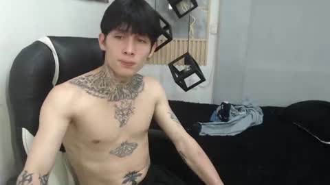 Snapshot of cry_thereal chatting on June 22, 2026, 5:59 am cry_thereal online show from June 22, 2026, 5:59 am