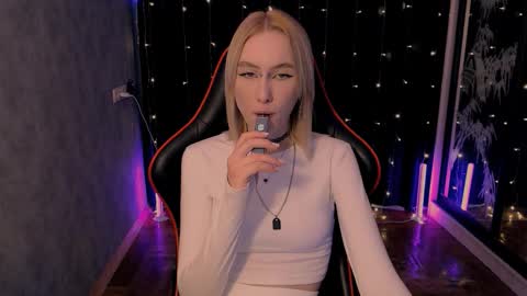 crybambi online show from February 9, 2026, 5:55 am