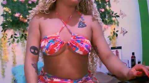 crysrus online show from November 11, 2025, 11:49 pm