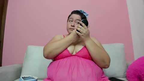 Cryss online show from March 16, 2026, 7:18 pm