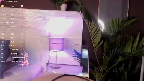 CRISTAL online show from February 25, 2026, 11:42 am