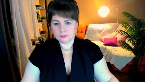 Anna online show from November 22, 2025, 6:51 pm