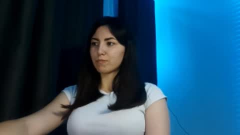 Alie online show from December 3, 2025, 2:48 pm