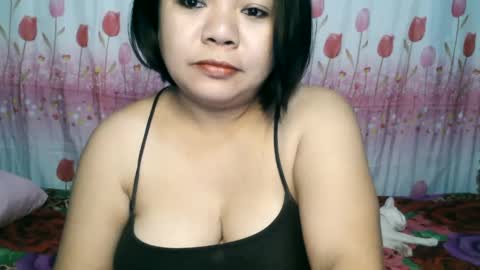 Snapshot of crystal_april chatting on January 9, 2025, 12:09 pm Crys online show from January 9, 2025, 12:09 pm