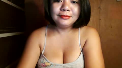 Snapshot of crystal_april chatting on February 15, 2025, 5:50 pm Crys online show from February 15, 2025, 5:50 pm