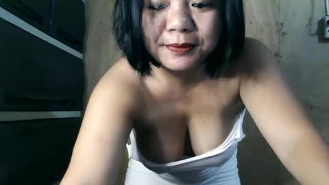 Snapshot of crystal_april chatting on February 18, 2025, 2:05 am Crys online show from February 18, 2025, 2:05 am