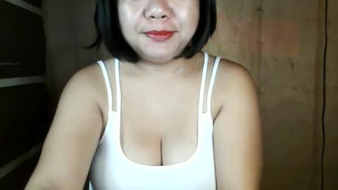 Snapshot of crystal_april chatting on February 18, 2025, 5:10 pm Crys online show from February 18, 2025, 5:10 pm