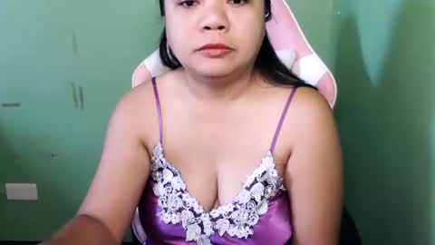 Snapshot of crystal_april chatting on October 13, 2025, 1:05 am Crys online show from October 13, 2025, 1:05 am