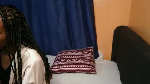 lisa online show from November 17, 2025, 7:52 pm