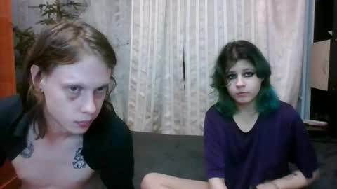 Snapshot of crystal_porn_love chatting on January 23, 2025, 11:26 pm Crystal and Marcl online show from January 23, 2025, 11:26 pm