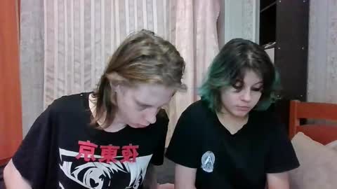 Snapshot of crystal_porn_love chatting on March 9, 2025, 2:54 pm Crystal and Marcl online show from March 9, 2025, 2:54 pm