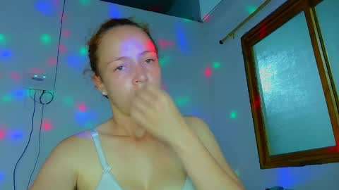 crystal_weber04 online show from March 18, 2026, 7:22 am