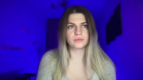 crystalblush01 online show from April 12, 2026, 3:06 pm