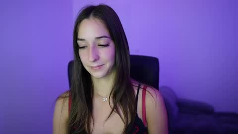 Snapshot of crystalbrunette18 chatting on May 26, 2026, 8:05 pm Crystalbrunette18 online show from May 26, 2026, 8:05 pm