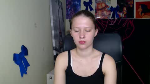 Stella online show from April 15, 2026, 12:01 pm